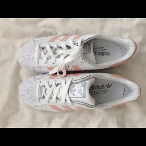 Adidas Superstar Peach Pink Women’s 7.5 - Picture 3 of 4
